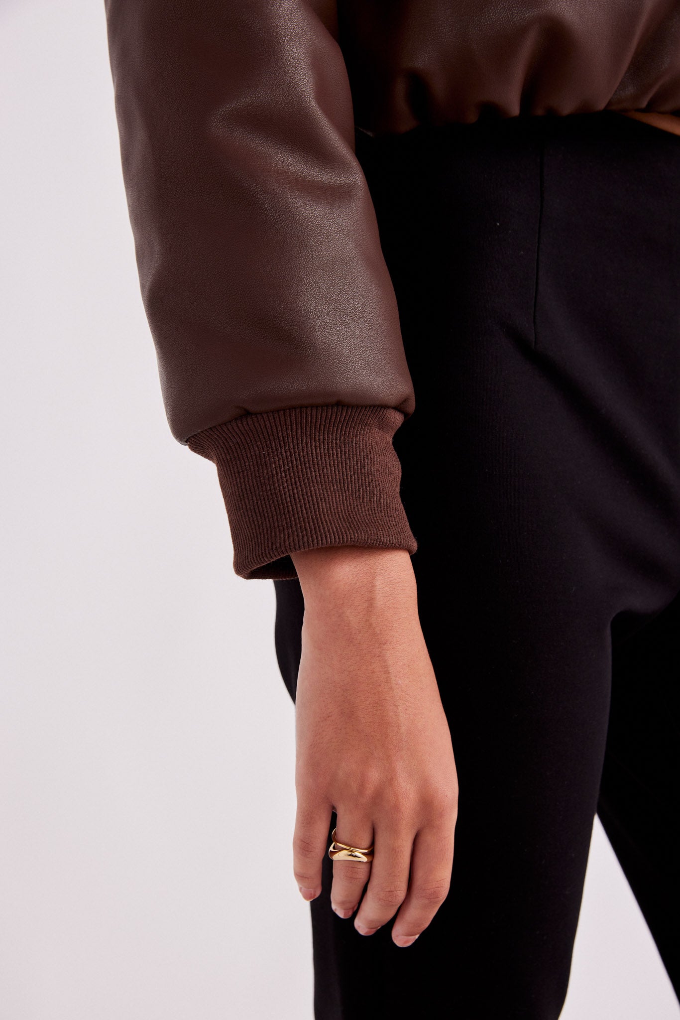 THORNE BOMBER CHOCOLATE 6