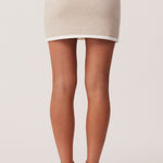 01_AugustScallopBeige_325125_A