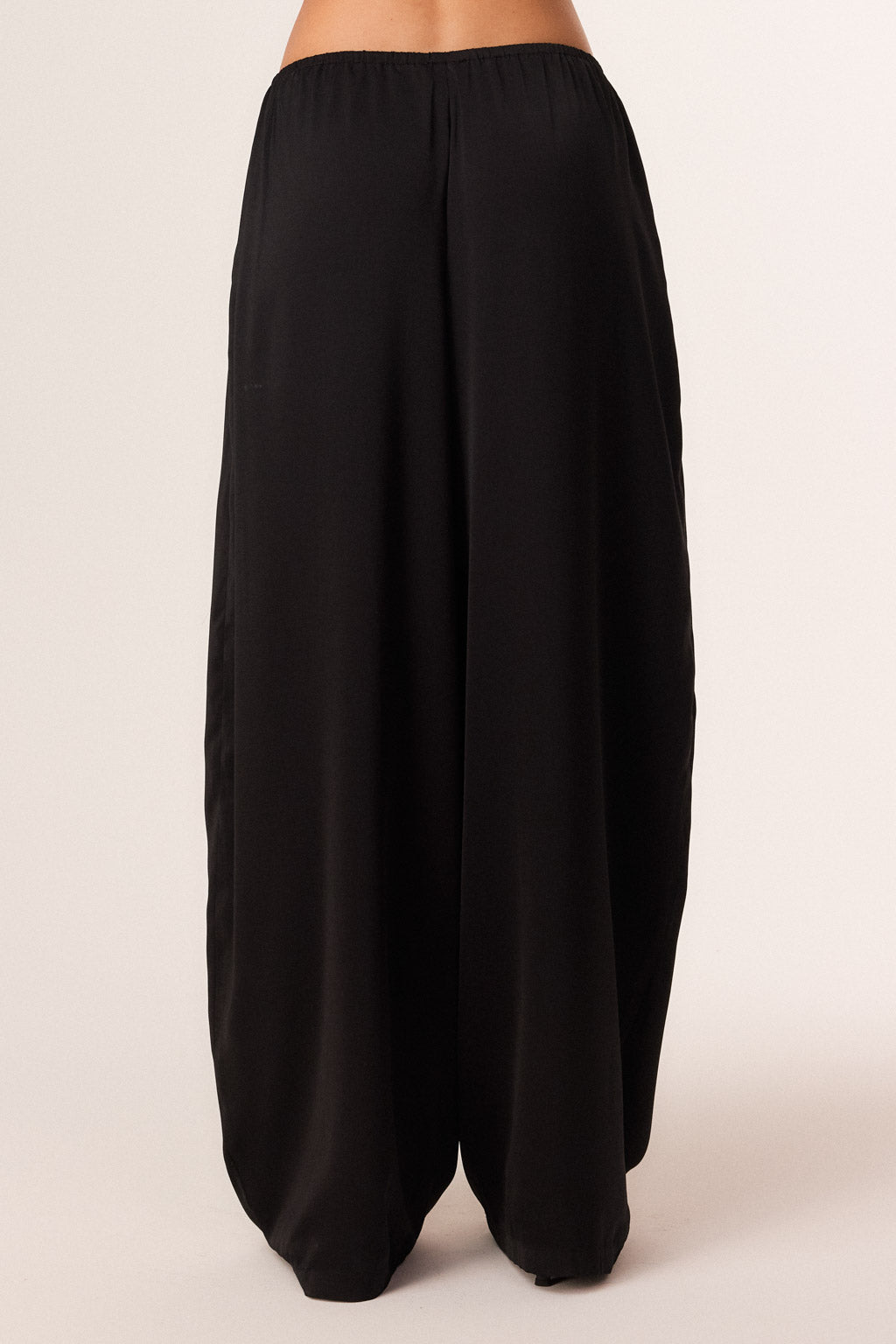 01_Rosewood-Set-Black_391350