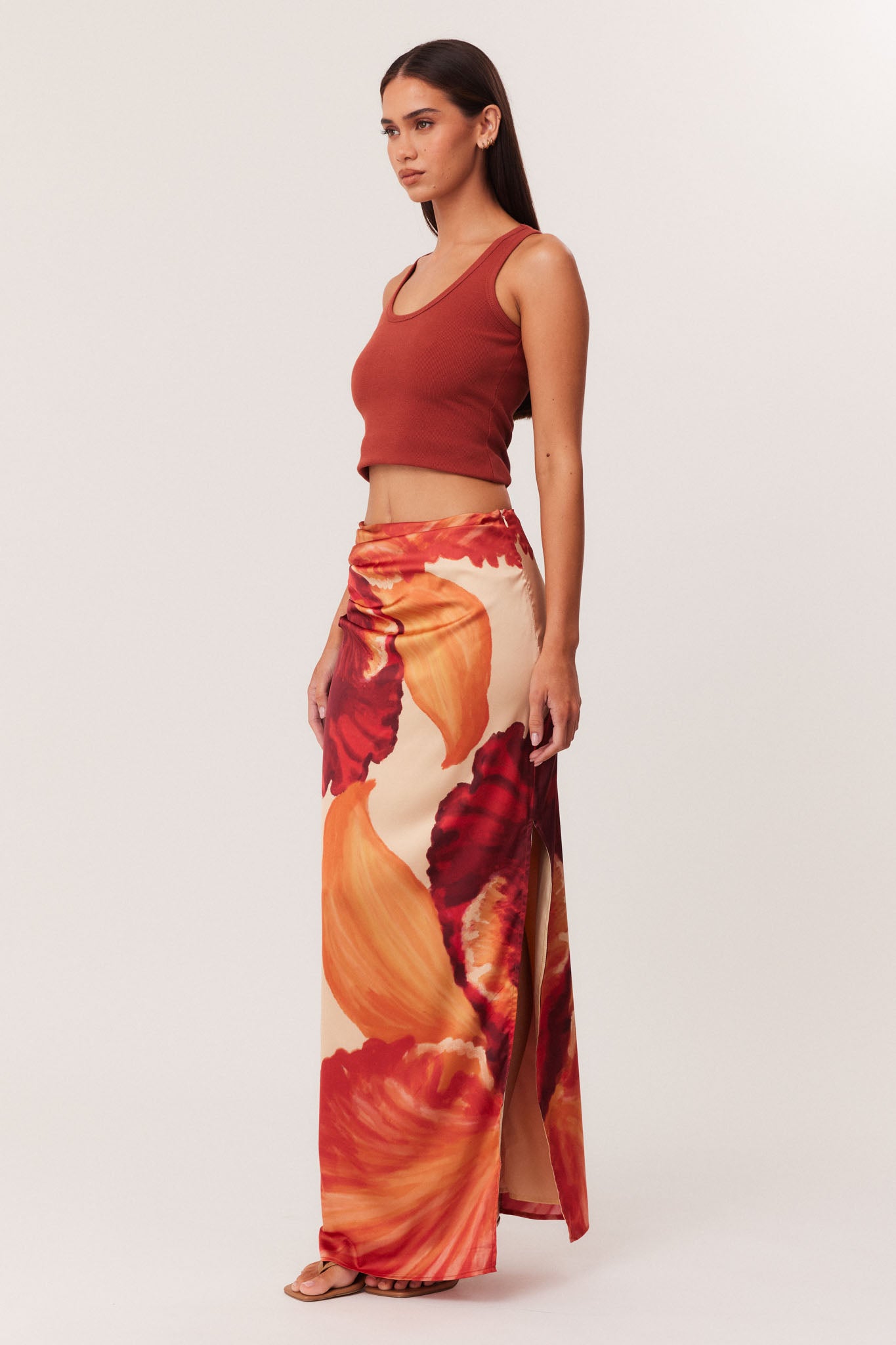 04_Cattleya_SkirtTank_321992-2
