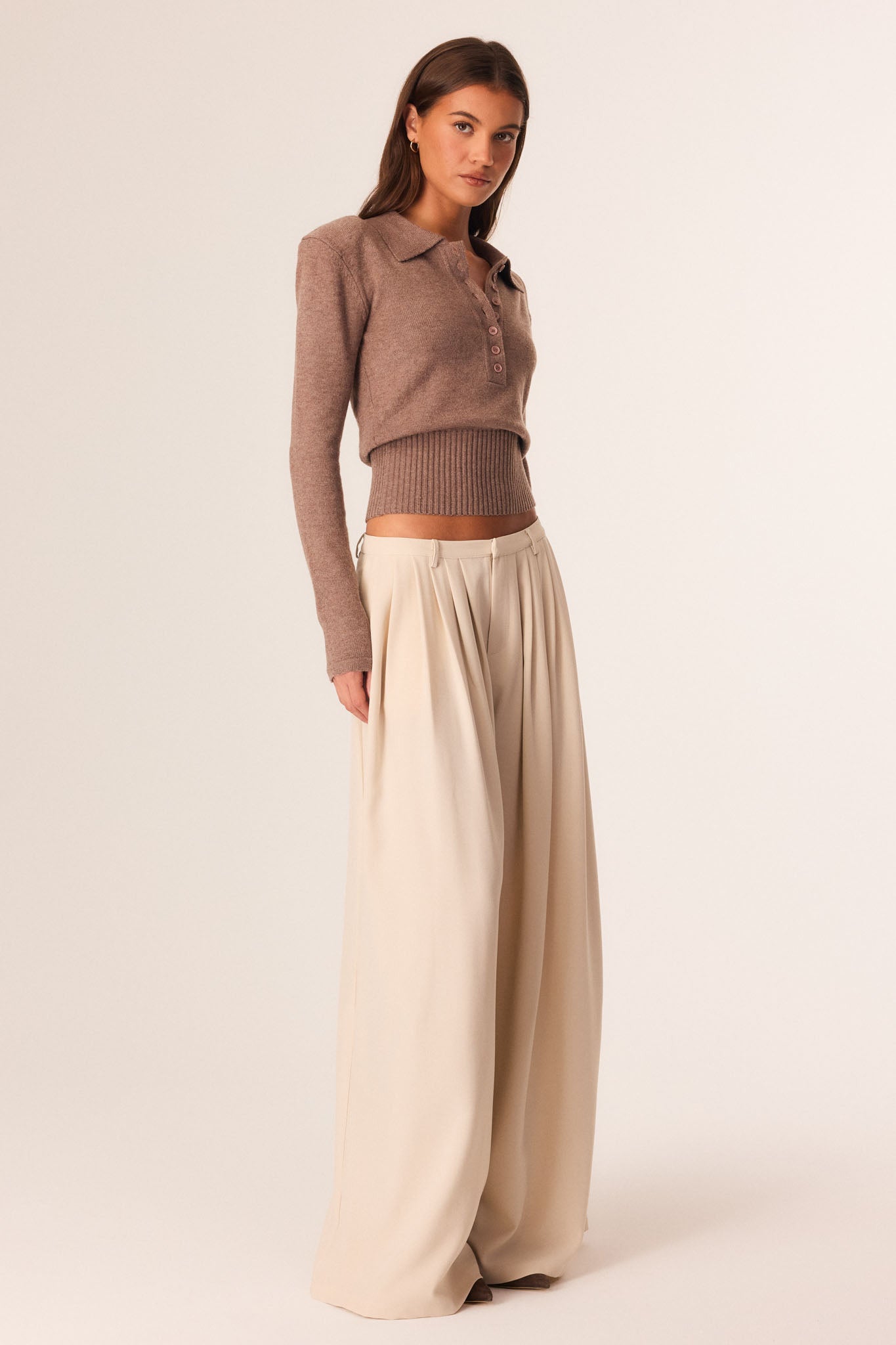 VINNY SHOULDER PAD KNIT TOP – SNDYS US