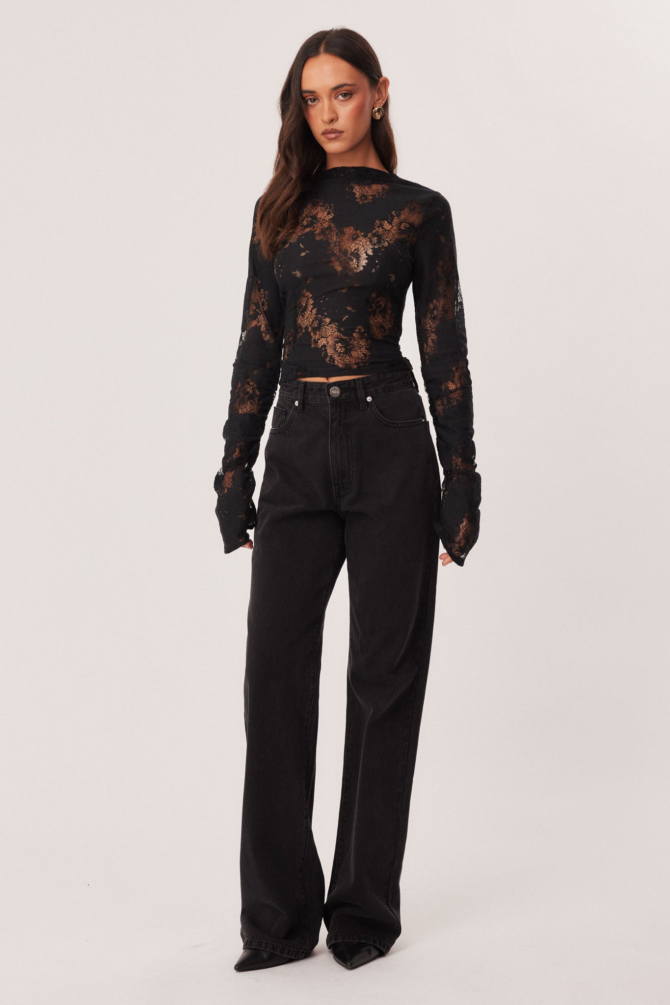 AISHA LACE TOP – SNDYS US