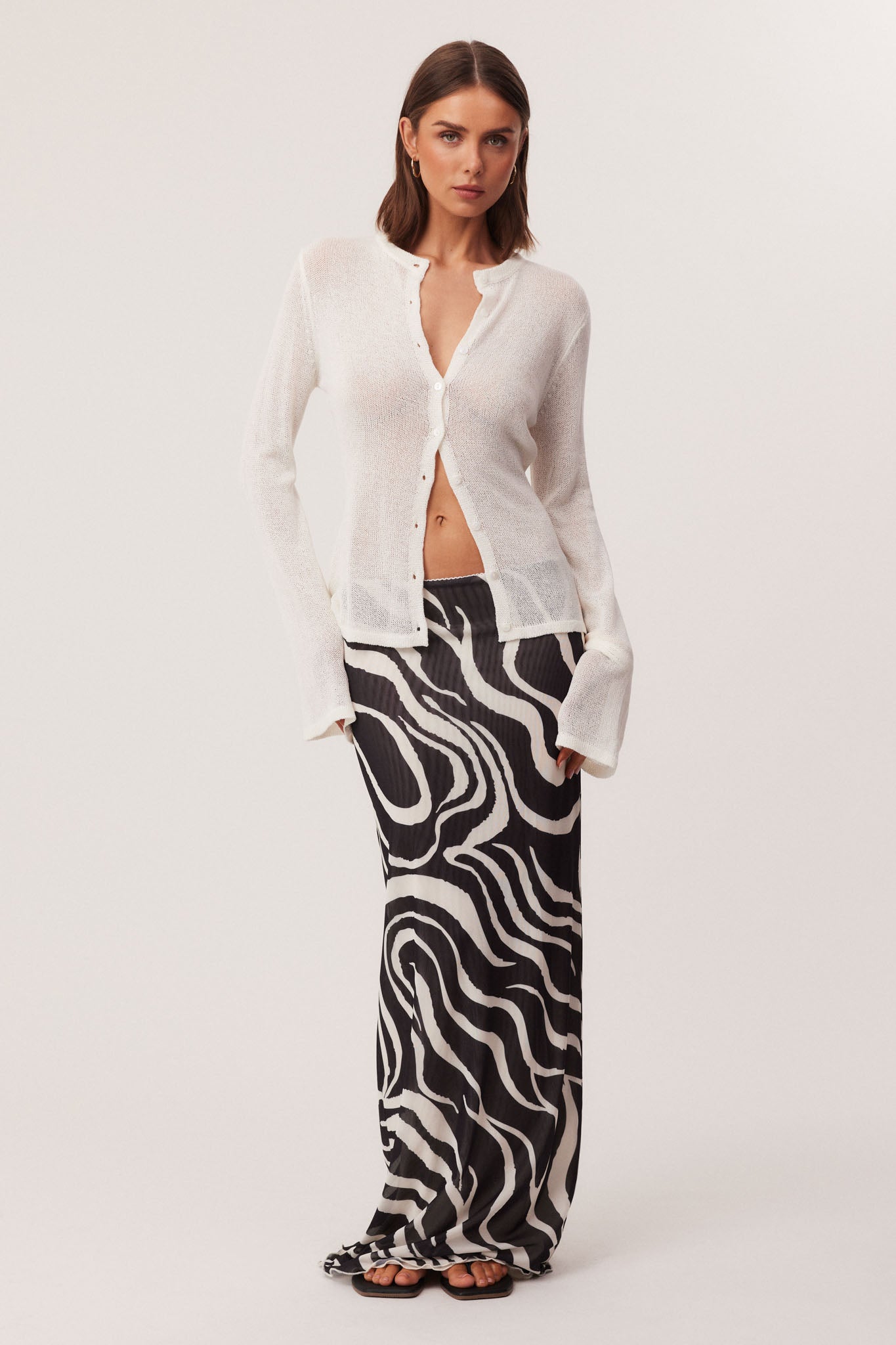 22_SWURLMAXISHEEERWHITETOP_326493_A