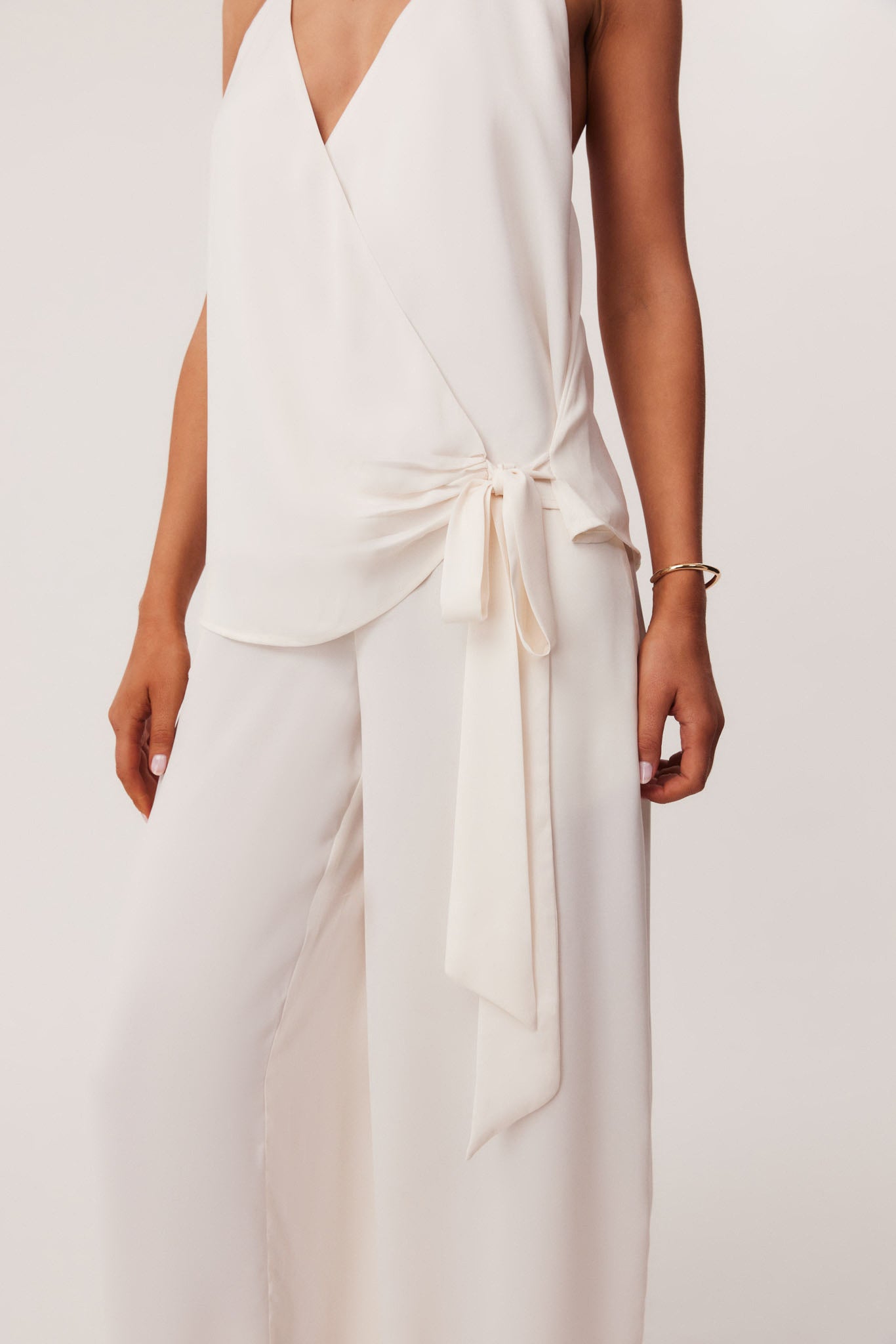 38_ROSITATOPBAGGYPANTSCREAM_327381_A