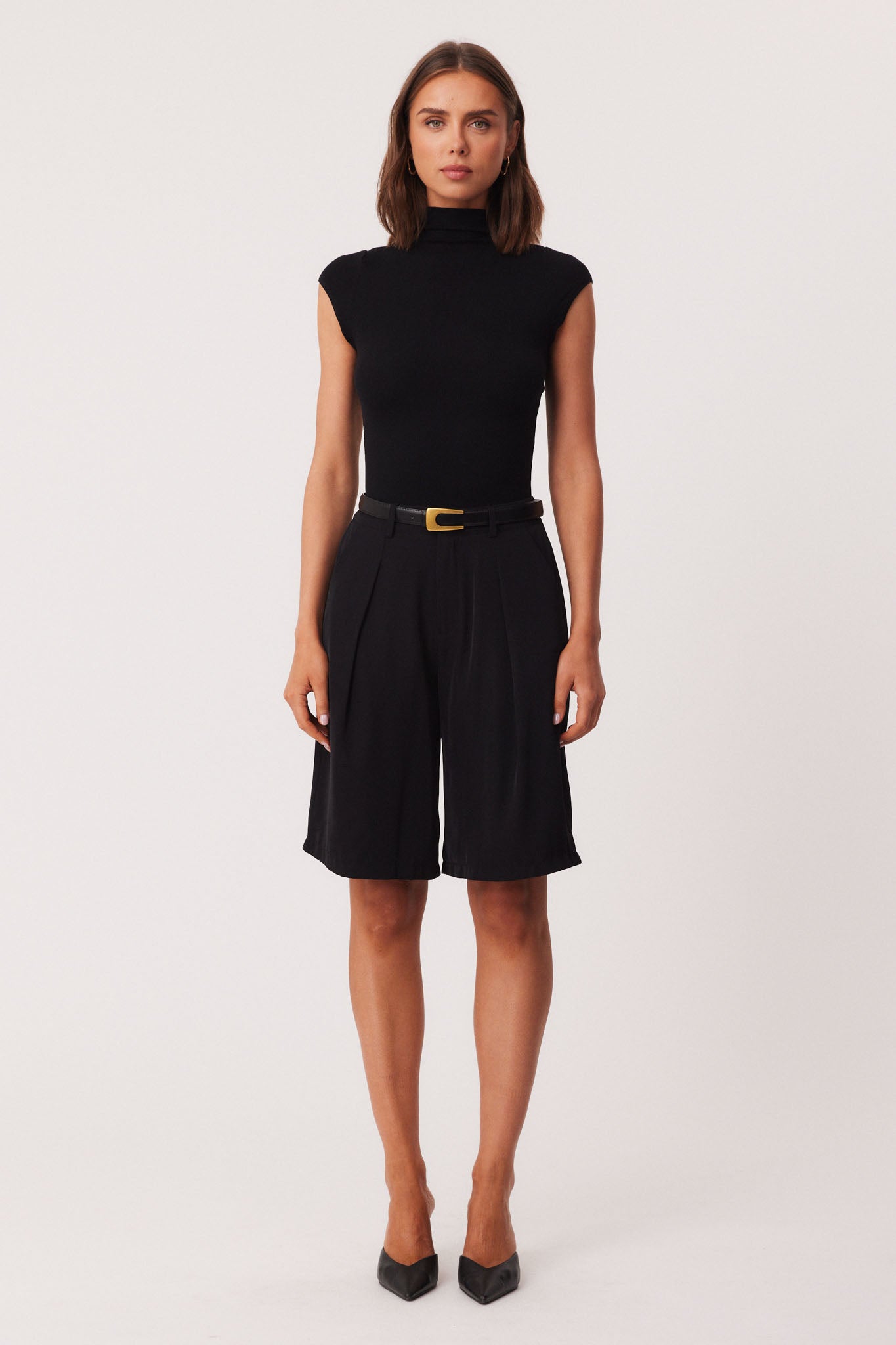 39_Reyna_MockNeck_Black_338573