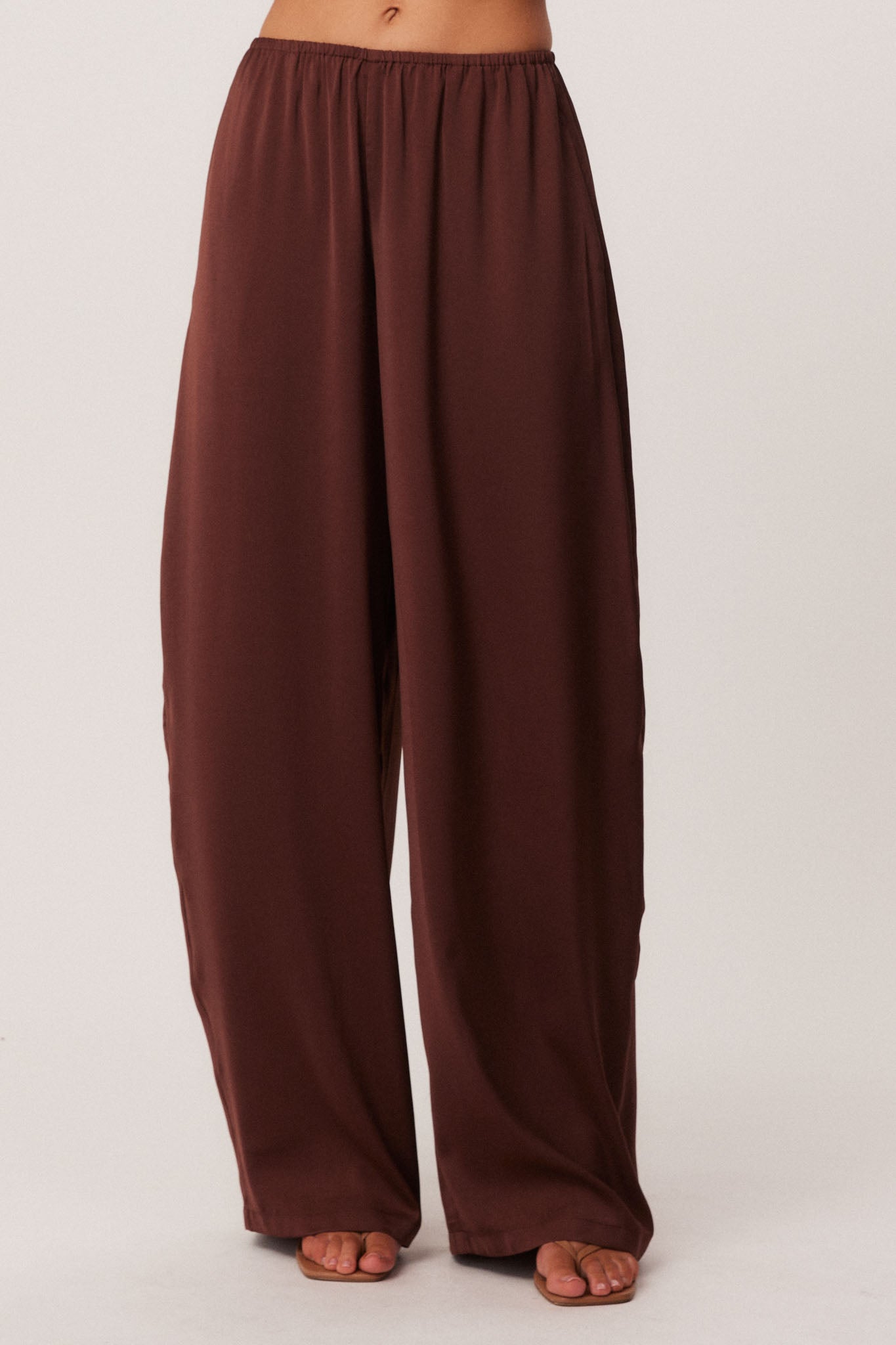 41_SHEERWRAPTOPPANTSCHOC_327604_A