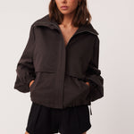 57_BlackWindBreaker_339411