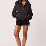 57_BlackWindBreaker_339423