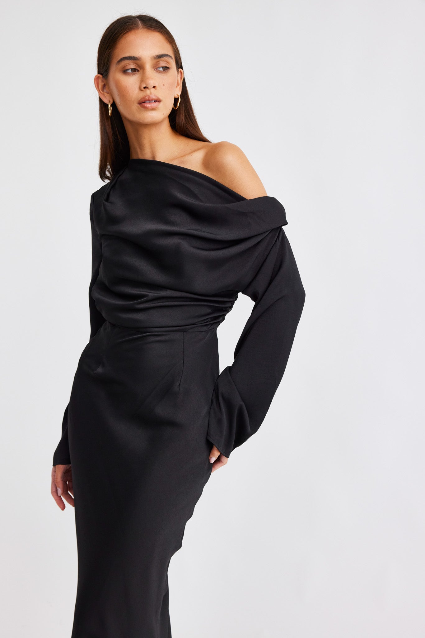 CALISSA-LONG-SLEEVE-MAXI-BLACK-5jpg