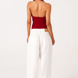 GIANNA-HALTERNECK-TOP-DEEP-RED-LUKAS-JEANS-WHITE-4