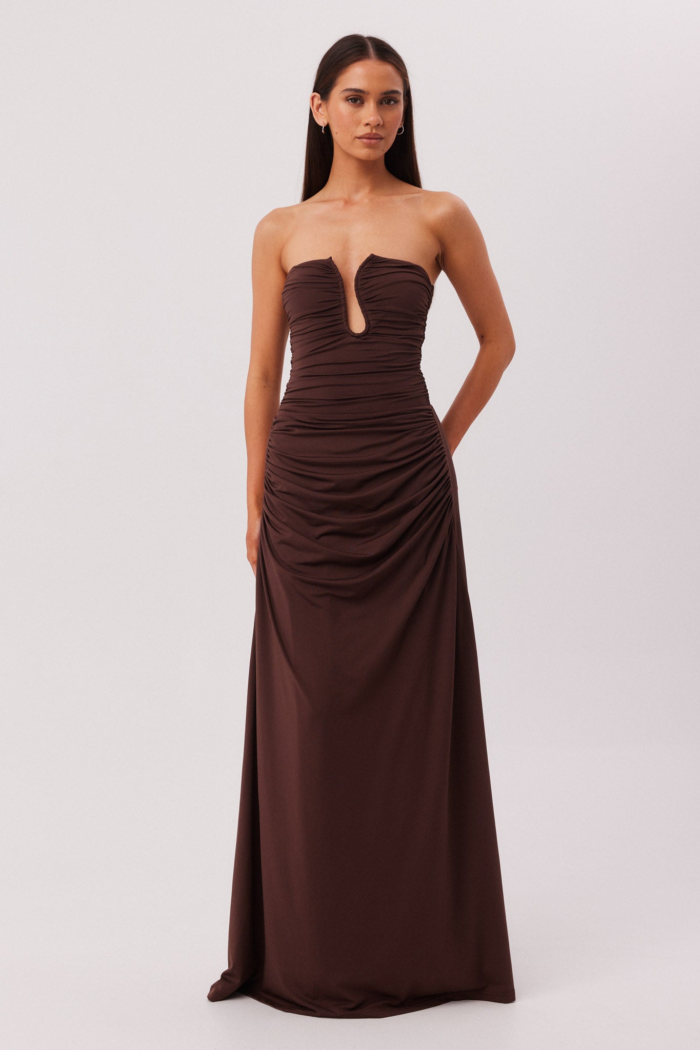 LILIANA-MAXI-DRESS-CHOCOLATE-2