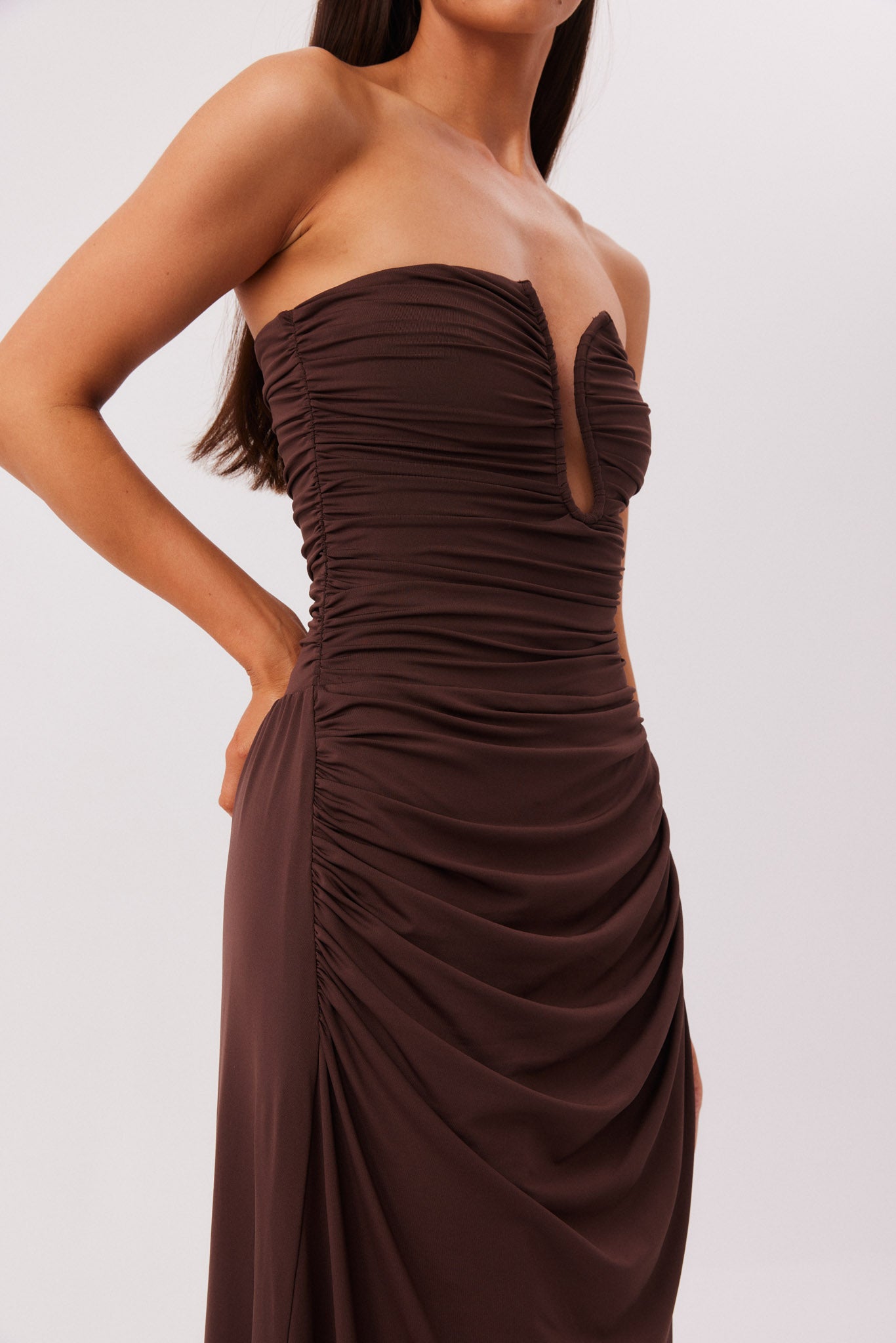 LILIANA-MAXI-DRESS-CHOCOLATE-6