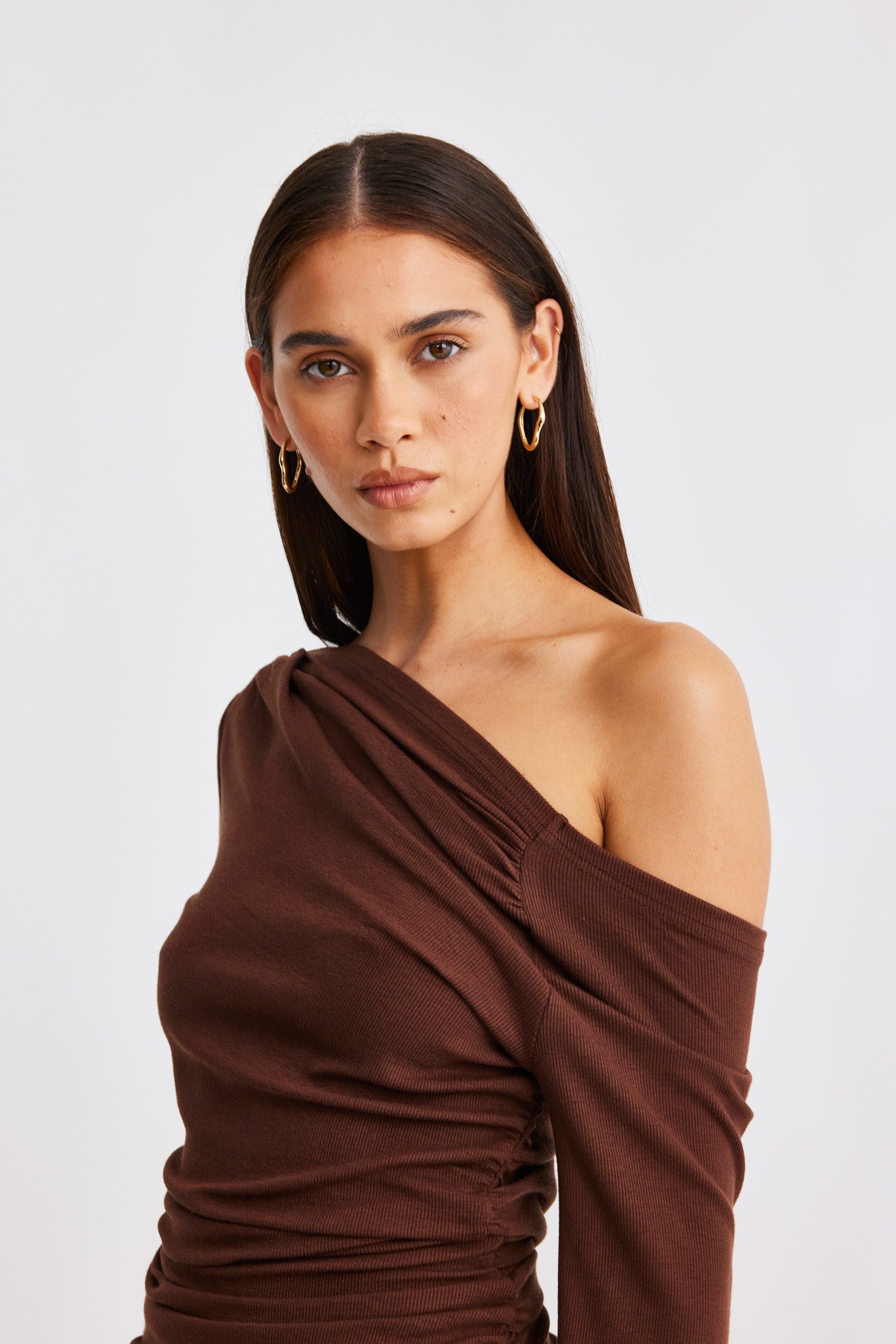 REYNA-MINI-DRESS-CHOCOLATE-4jpg